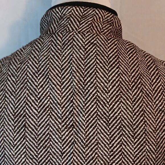 Hemline Mom Herringbone Wool Blend Vest - Picture 4 of 8